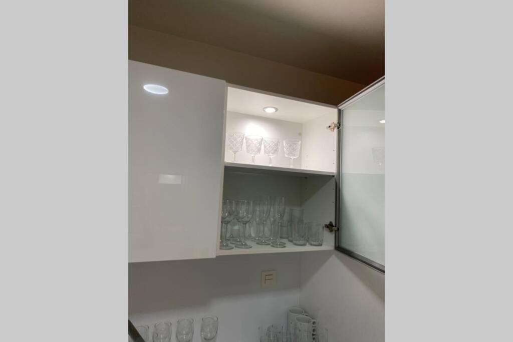 Superior 2 Bedroom Penthouse, Almost On The Beach. Моган Экстерьер фото